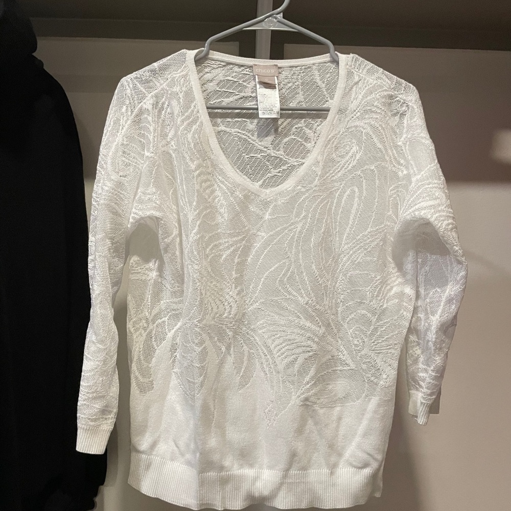 Chico’s white scoop neck long sleeve top shirt